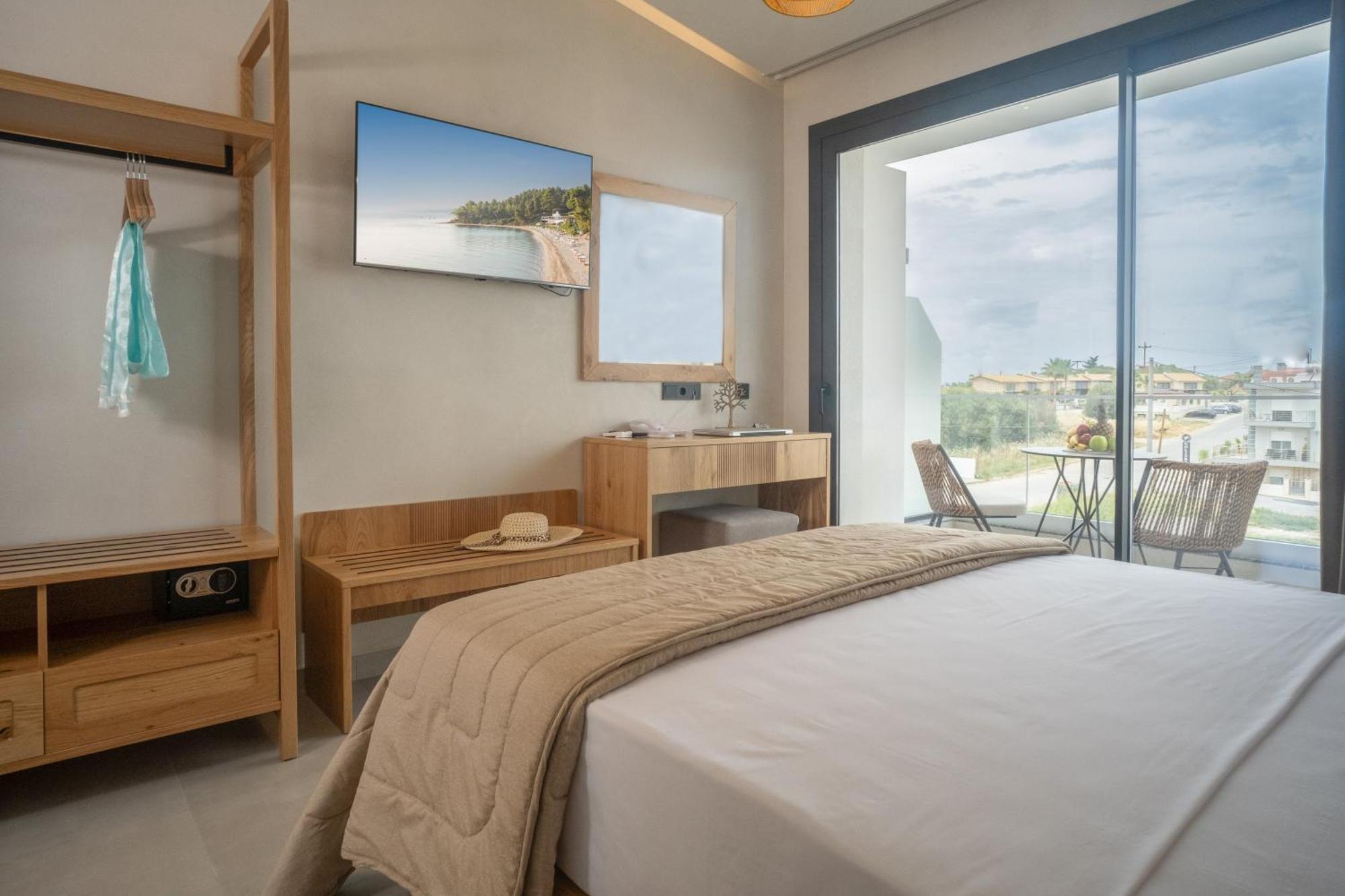 Luminous Luxury Living Aparthotel Kallithea  Exteriör bild