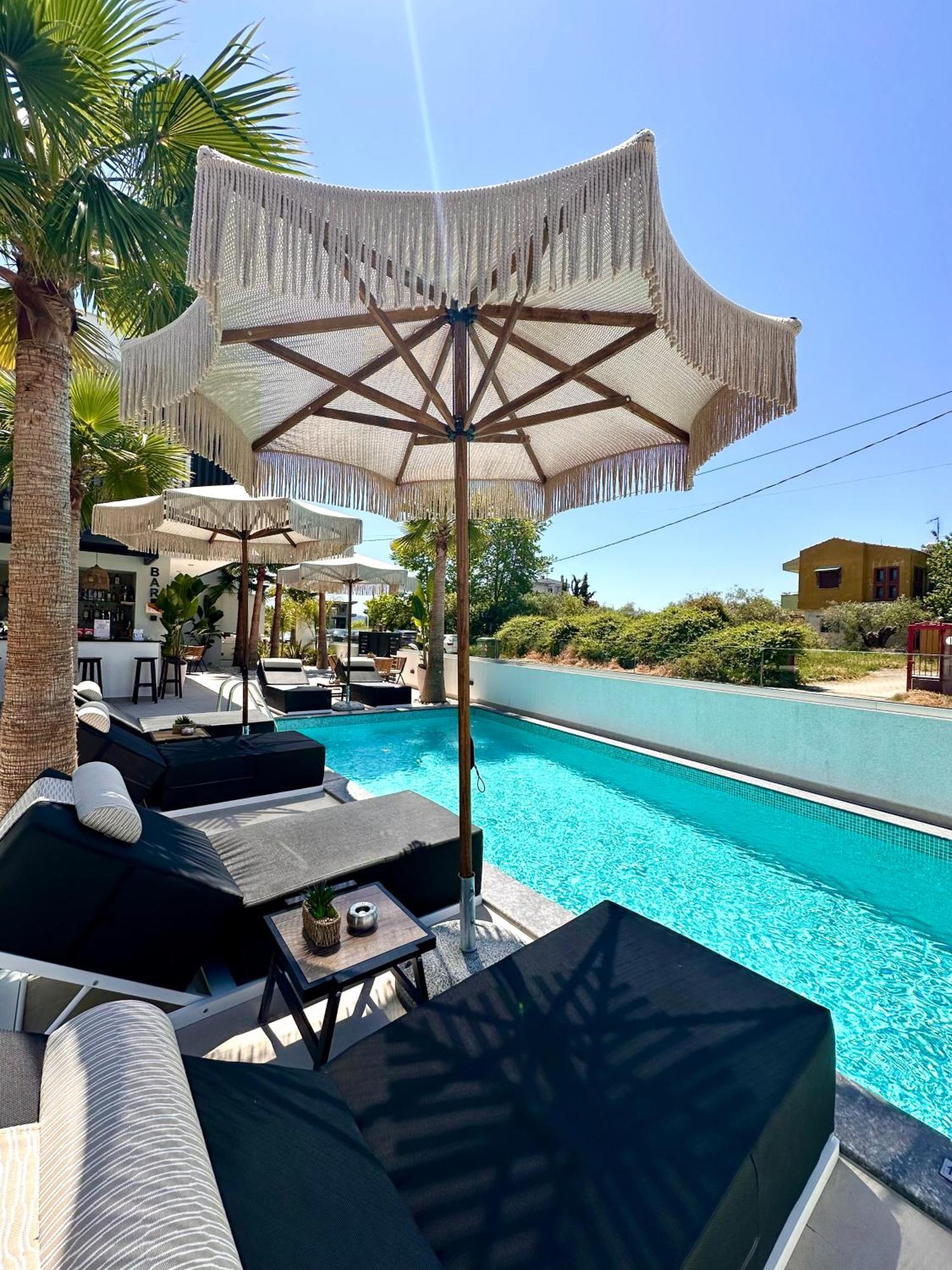 Luminous Luxury Living Aparthotel Kallithea  Exteriör bild