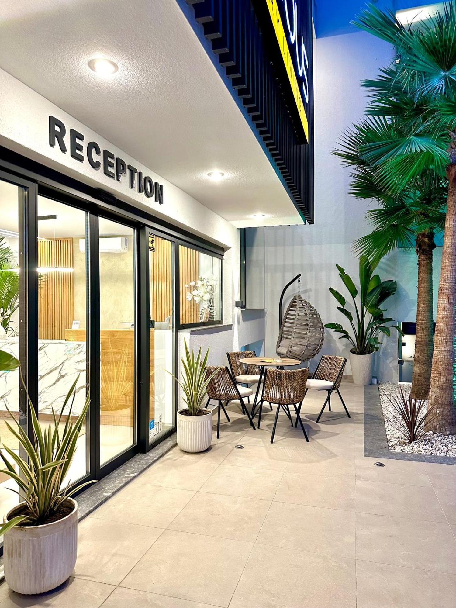 Luminous Luxury Living Aparthotel Kallithea  Exteriör bild
